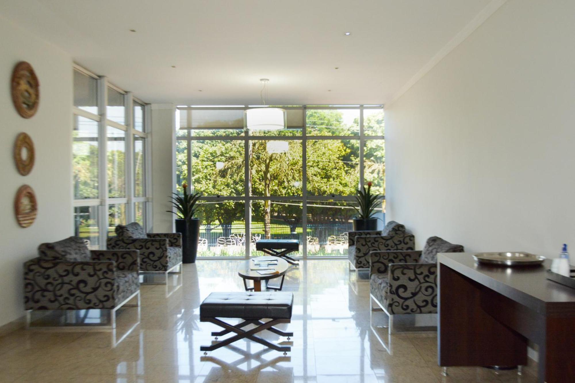 Bombonato Hotel - Facil Acesso Ao Aeroporto E Parque De Exposicoes Abcz Uberaba Exterior foto
